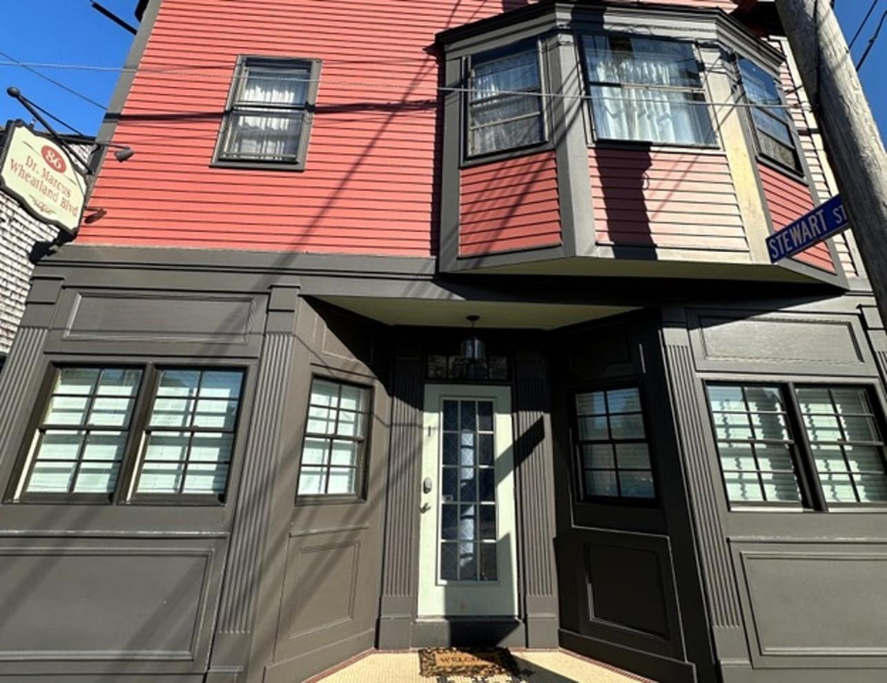 뉴포트 86 Drm House 아파트 외부 사진
